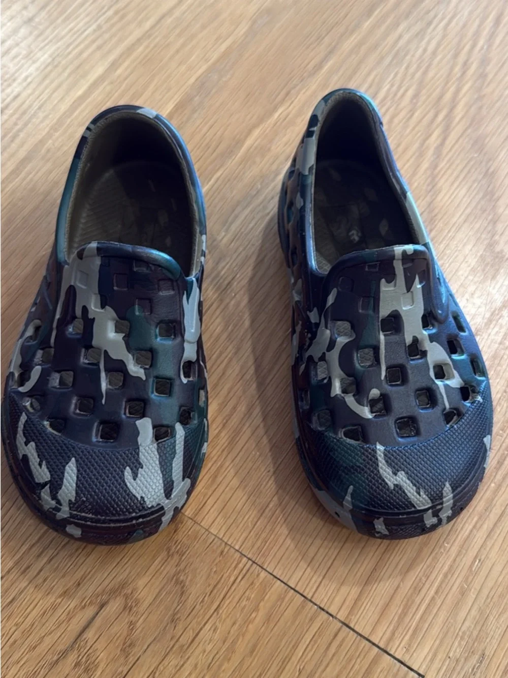 Vans Kids Camouflage Slip-On Water Shoes - Green/Black/Gray